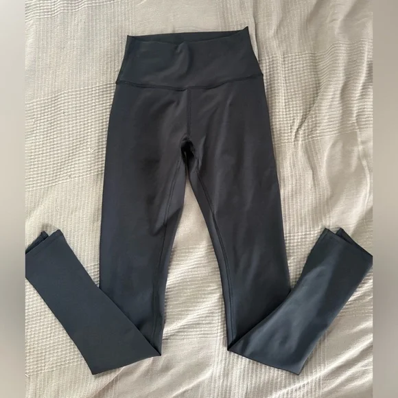 ALO Yoga Airlift High Waist Elongated Legging - Picture 4 of 9